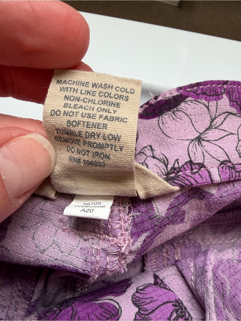 Duluth Trading Purple Floral Stretch Hiking Outdoor Shorts Women’s Size 6 - Picture 5 of 8